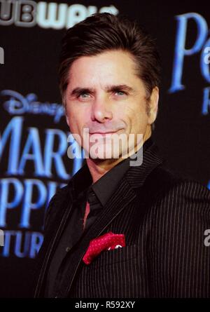 Hollywood, Californie, USA. 29 novembre, 2018. L'acteur John Stamos assiste à la première mondiale du Disney's' 'Mary Poppins' le 29 novembre 2018 au Kodak Theater à Hollywood, Californie. Photo de Barry King/Alamy Live News Banque D'Images