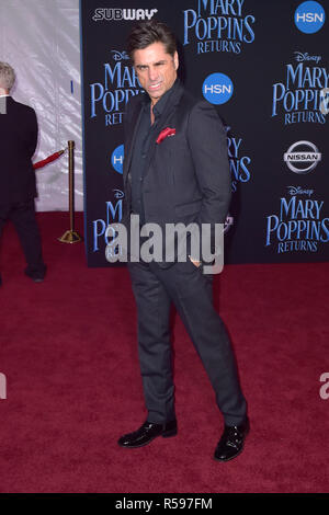 Los Angeles, USA. 29 Nov, 2018. John Stamos assistant à la première de "Mary Poppins Disney' au El Capitan Theatre le 29 novembre 2018 à Los Angeles, Californie. Credit : Geisler-Fotopress GmbH/Alamy Live News Banque D'Images