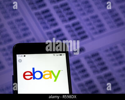 30 novembre 2018 - Kiev, Ukraine - logo eBay vu affichée sur téléphone intelligent. (Crédit Image : © Igor Golovniov/SOPA des images à l'aide de Zuma sur le fil) Banque D'Images