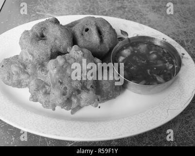 TEMPURA de légumes : recouvert de pâte et frits Banque D'Images