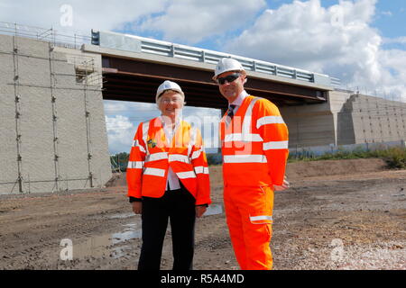 Le maire de Doncaster Ross Jones avec Carillion Ex Directeur Richard Howson au cours de leur réunion sur l'FARRRS la phase un link road. Banque D'Images