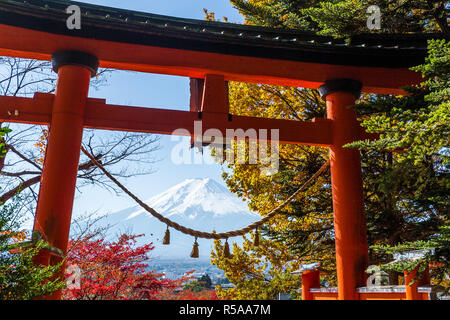 Temple japonais et Fujiyama Banque D'Images