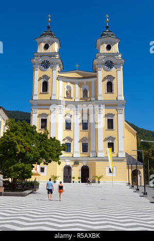 Abbaye de Mondsee, Place du marché, le lac de Mondsee, Mondsee, Oberosterreich, Haute Autriche, Autriche Banque D'Images