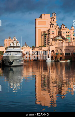 Bahamas, New Providence Island, Nassau, Paradise Island, l'établissement Atlantis Hotel and Casino Banque D'Images