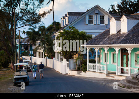 Bahamas, Île Eleuthera, Harbour Island, Dunmore Town, rue Bay Banque D'Images