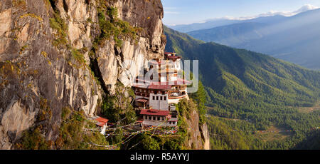 Tigers nid (Taktsang Goemba), la vallée de Paro, Bhoutan Banque D'Images