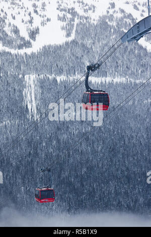 Le Canada, de la Colombie-Britannique, Whistler, télécabine Peak 2 Peak entre Whistler et Blackcomb Banque D'Images