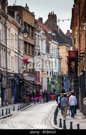 France, Nord-Pas de Calais, de la Flandre française, Lille, rue de la Monnaie street Banque D'Images