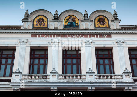 Cuba, Cienfuegos, Cienfuegos Province, Teatro Tomas Terry Theatre Banque D'Images