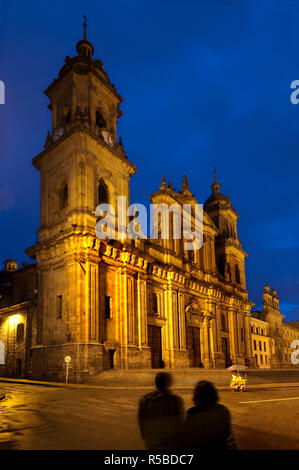 La COLOMBIE, Bogota, Catedral Primada, Cathédrale Basilique de l'Immaculée Conception, Plaza de Bolivar, de style néoclassique, la plus grande église de Bogota Banque D'Images