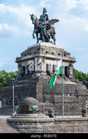 Coblence, Allemagne. Statue de l'empereur Guillaume I. Banque D'Images