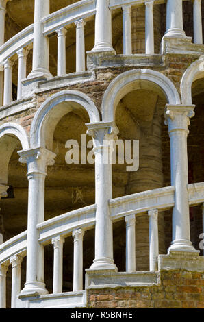 Italie, Vénétie, Venise, Palazzo Contarini del Bovolo (Palazzo Contarini Minelli dal Bovolo), Scala Contarini del Bovolo (escalier Escargot) Banque D'Images