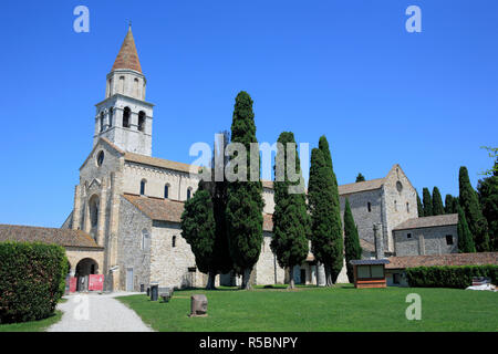 Basilique Santa Maria Assunta (1031), Aquileia, Frioul-Vénétie Julienne, Italie Banque D'Images