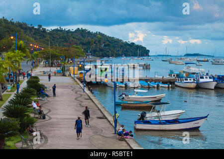 République dominicaine, de l'Est de la péninsule de Samana, Samana, vue du Malecon et Harbour Banque D'Images