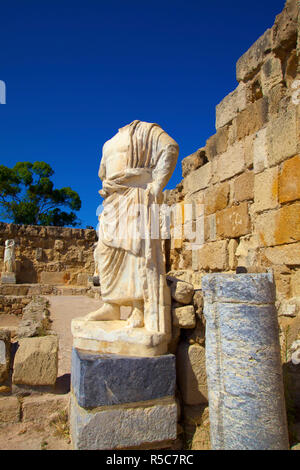 Statue dans le gymnase, les salamis, Chypre du Nord Banque D'Images