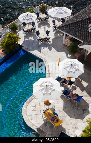 La DOMINIQUE, Roseau, Fort Young Hotel, piscine Banque D'Images