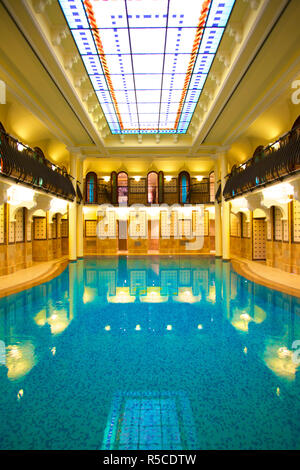 Spa de l'établissement Corinthia Hotel, Budapest, Hongrie Banque D'Images