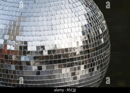 Boule disco argent close up shot Banque D'Images