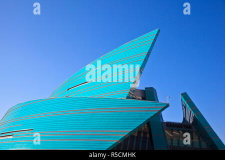 Le Kazakhstan, Astana, Concert Hall Central, conçu comme les pétales d'une fleur - architectes : Manfredi et Luca Nicoletti, Italie Banque D'Images