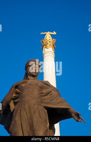 Le Kazakhstan, Astana, KazakYeli (monument) Pays Kazakh Banque D'Images