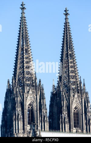 Cologne, Allemagne. Tours de la cathédrale de Cologne. Banque D'Images