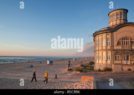 La Lettonie, l'ouest de la Lettonie, Riga, Jurmala, Majori Village, Majori Plage, Coucher de soleil Banque D'Images