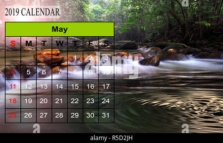 Modèle de calendrier mensuel 2019 avec une étonnante nature paysage arrière-plan. Copier l'espace. Banque D'Images