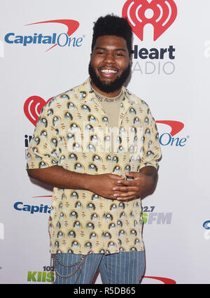 Inglewood, Californie, USA, le 30 novembre 2018. Khalid assiste à 102.7 KIIS FM's Jingle Ball 2018 présentée par Capital One au Forum le 30 novembre 2018 à Inglewood, Californie. Photo : imageSPACE/MediaPunch MediaPunch Crédit : Inc/Alamy Live News Banque D'Images