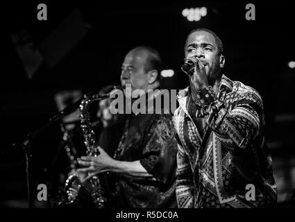 Honolulu, HI, USA. 30Th Nov, 2018. Tower of Power au Blue Note New York à Honolulu, HI le 30 novembre 2018. Crédit : Erik Kabik Photography/media/Alamy Punch Live News Banque D'Images