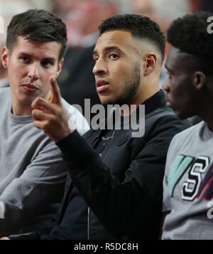 Munich, Allemagne. 30Th Nov, 2018. firo : 30.11.2018, football, 1.Bundesliga, la saison 2018/2019 de l'AGA 2018, le FC Bayern Munich Corentin Tolisso, FC Bayern, Munich, Munich, Bayern Munich, la moitié de la figure, assemblée générale annuelle, le geste d'utilisation dans le monde entier | Credit : dpa/Alamy Live News Banque D'Images
