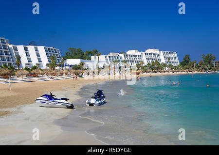 La Syrie, Côte Nord, Lattaquié, Shaati al Azraq Beach Resort (Syrie) station balnéaire de premier plan Banque D'Images