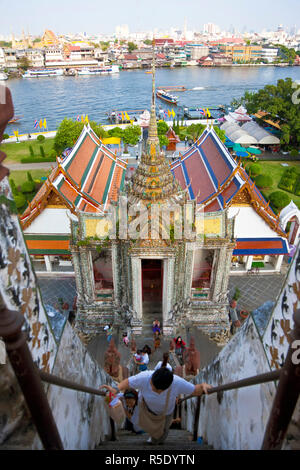 Temple de l'aube (Wat Arun) et vue sur la rivière Chao Phraya, Bangkok, Thaïlande Banque D'Images