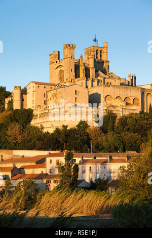 France, Languedoc-Roussillon, Hérault, Béziers, Ministère de la Cathédrale Cathédrale St-Nazaire Banque D'Images