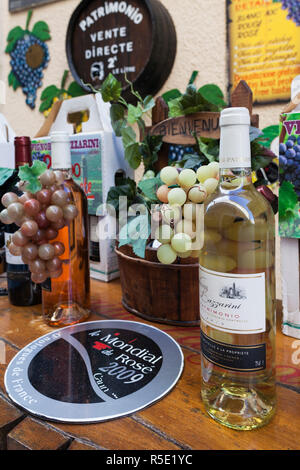 France, Corse, Haute-Corse, le ministère de la région du Nebbio, souk, le Corse wine shop Banque D'Images