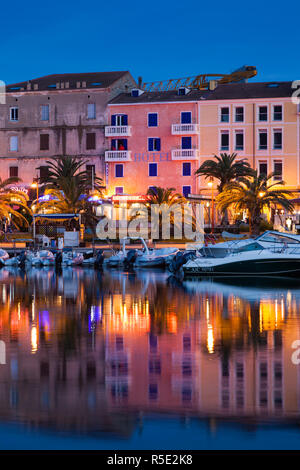 France, Corse, Corse-du-Sud et de la côte sud de la Corse, région, ville, port de plaisance de Propriano, crépuscule Banque D'Images