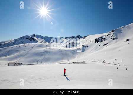 Le domaine skiable The Remarkables, Queenstown, Central Otago, île du Sud, Nouvelle-Zélande Banque D'Images