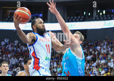 Pasay City, Philippines. 30Th Nov, 2018. Stanley Pringle (11, blanc) a chuté de 29 points pour les Philippines dans un large effort contre le Kazakhstan. Crédit : Dennis Jerome Acosta/ Pacific Press/Alamy Live News Banque D'Images