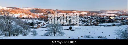 Wotton under Edge dans la neige, Gloucestershire, Royaume-Uni Banque D'Images