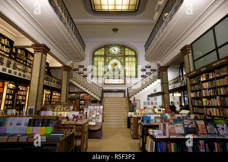 Puro Verso à la librairie de l'avenue 18 de Julio, Montevideo, Uruguay (PR) Banque D'Images