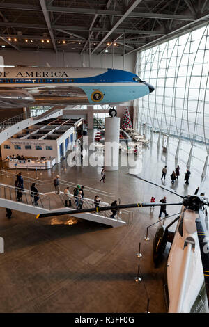 États-unis, Californie, Californie du Sud, Simi Valley, la Ronald Reagan Presidential Library, exposé sur le Boeing 707 de l'Armée de l'une présidence Reagan Banque D'Images