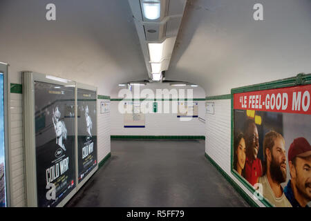 La station de métro Sèvres Babylone à Paris, France Banque D'Images