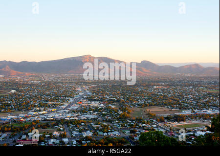 Vue sur Townsville à Mount Stuart au Queensland Banque D'Images