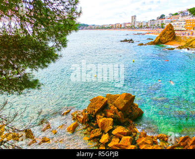 Lloret de Mar Castell Plaja de Sa Caleta beach à Costa Brava de Catalogne Espagne Banque D'Images