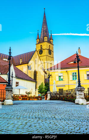 La cathédrale Luthérienne et pont des menteurs,Sibiu, Transylvanie, Roumanie Banque D'Images