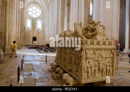 Alcobaça, Portugal - 22 septembre 2018 : plus de détails à l'intérieur du monastère de Alcobaça, Portugal district de Leiria Banque D'Images