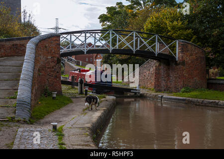 Hawkesbury Junction, AKA Sutton Stop : le verrouillage d'arrêt à l'intersection de la North Oxford Canal avec le canal de Coventry, Warwickshire, Angleterre, Royaume-Uni (Wop) Banque D'Images