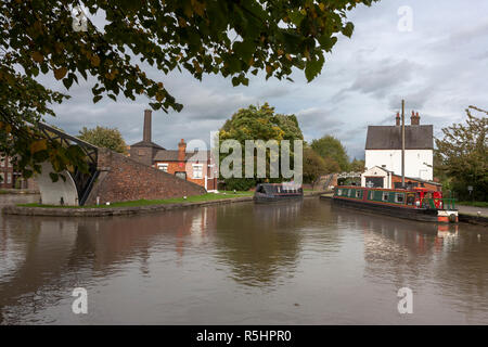 Hawkesbury Junction, AKA Sutton Stop : la fin de la North Oxford Canal et sa jonction avec le canal de Coventry (Wop) Banque D'Images