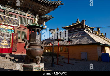 Des bâtiments du monastère Gandantegchinlen à Oulan-Bator, Mongolie Banque D'Images