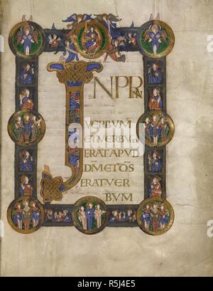 Incipit page de l'Evangile de saint Jean. Grimbald Évangiles. [Canterbury Christ Church] ; entre 1010 et 1020. [Ensemble] folio page Incipit de St l' Evangile de Jean.Text avec 'I' initial, avec décoration d'acanthe. Frontières composé de panneaux avec chiffres de mi-longueur, et cocardes contenant des choeurs de vierges et d'adoration des saints. Bord supérieur ; centre cocarde entoure intronisé vierge à l'enfant soutenu par des anges ; corner cocardes avec séraphins Grimbald Image réalisée à partir d'Évangiles. Publié à l'origine/produit dans Canterbury Christ Church [1010] ; entre et 1020. . Source : ajouter. 34890, f.115. Langue : Latin avec Banque D'Images
