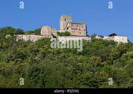 Le château de Montréal dans la même place dans l'Ardèche, France Banque D'Images